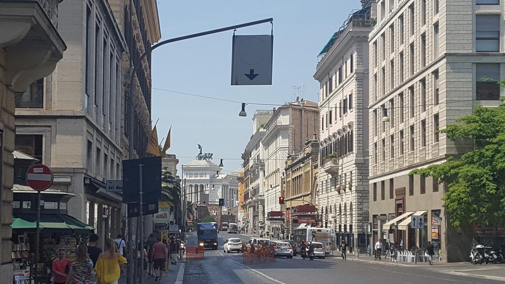 Una Finestra Su Monti Rome Buitenkant foto