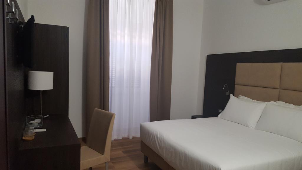 Una Finestra Su Monti Rome Buitenkant foto