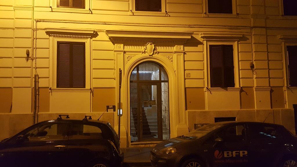 Una Finestra Su Monti Rome Buitenkant foto