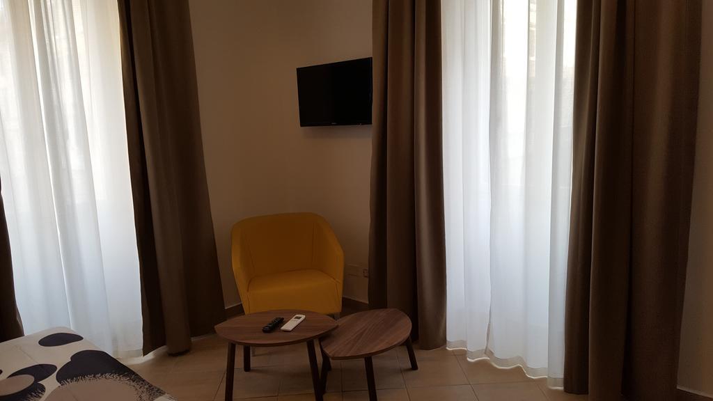 Una Finestra Su Monti Rome Buitenkant foto